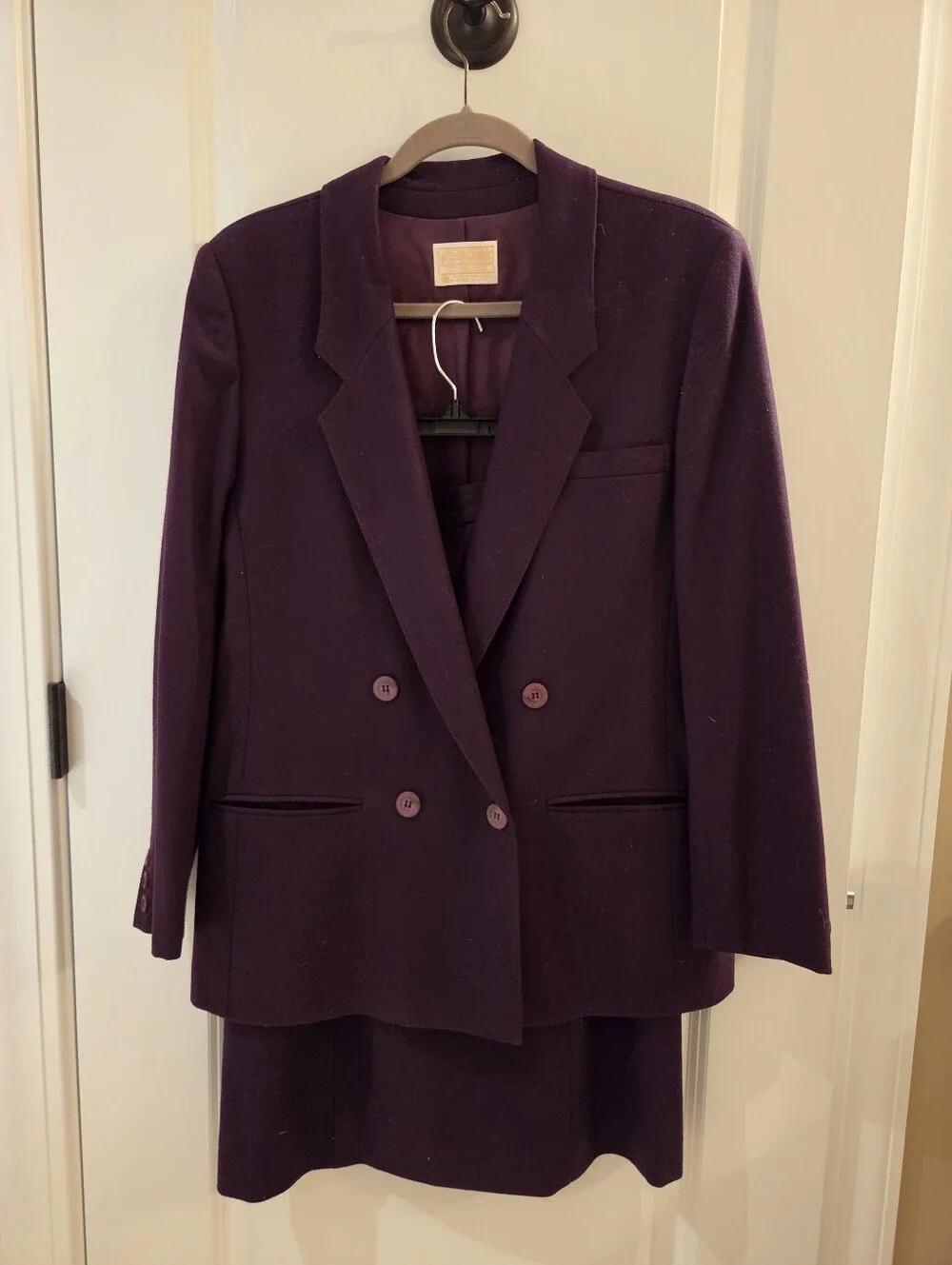 Gorgeous Pendleton Designer Virgin Wool Skirt Suit-Size 12, 